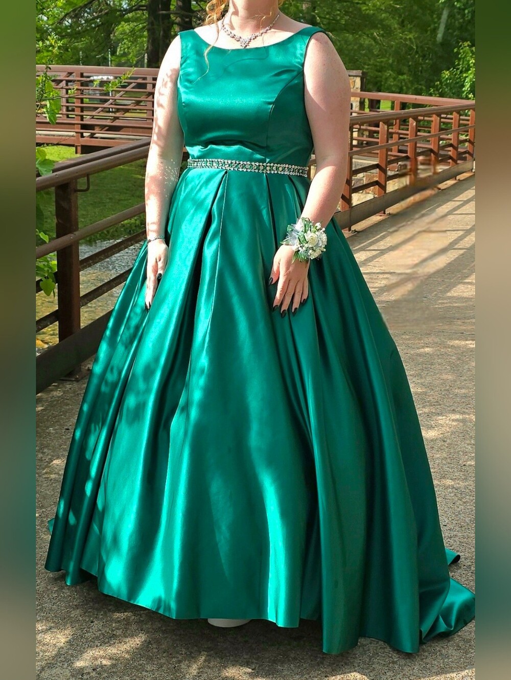 NWT Plus 18W Elegant Green Satin Ball Gown Dress with Beaded Waist & Pockets - Picture 2 of 5